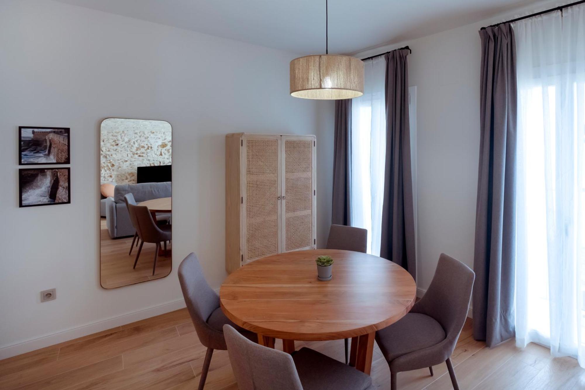 Villar Suites By Cadiz4Rentals Bagian luar foto