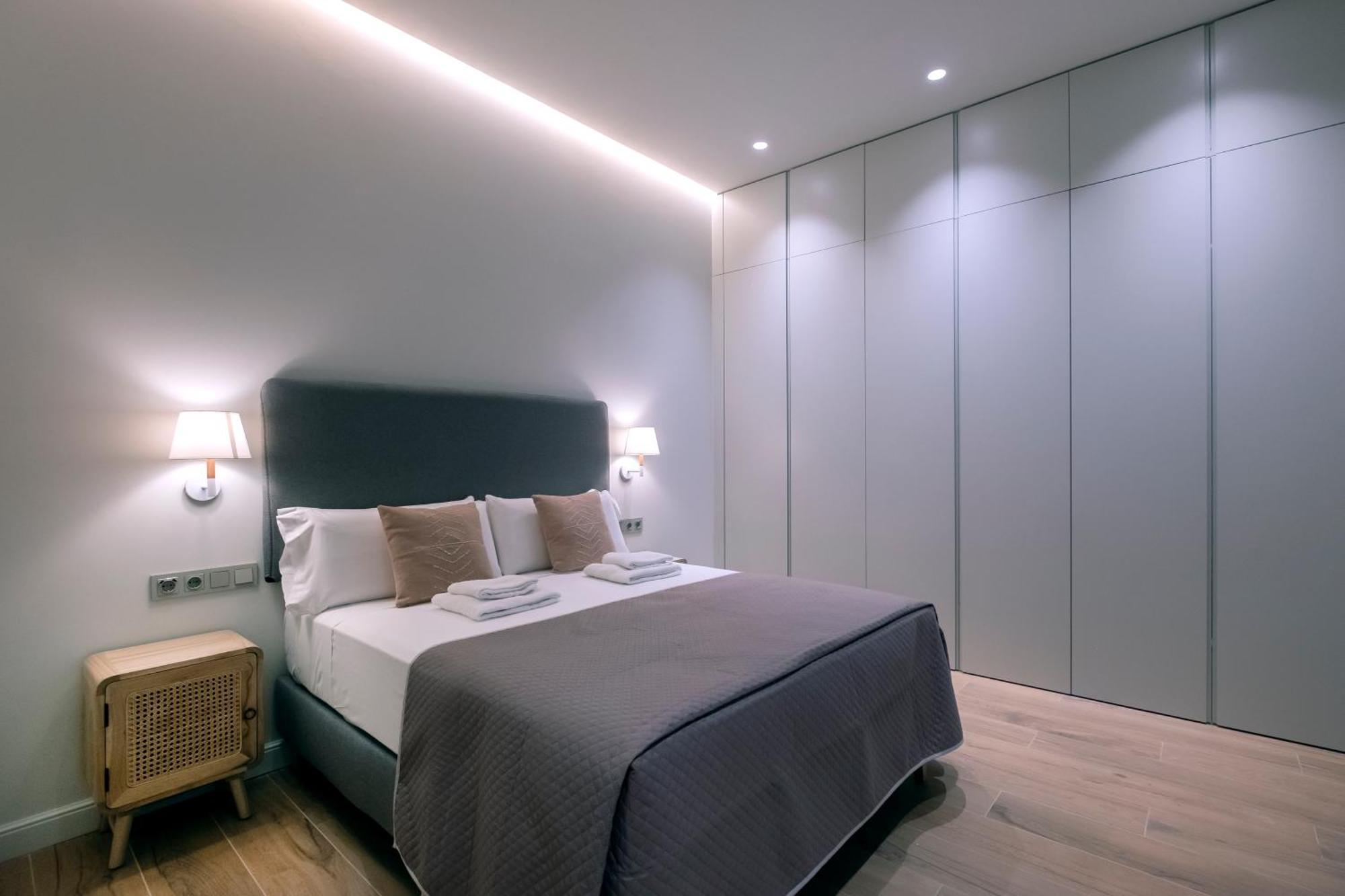 Villar Suites By Cadiz4Rentals Bagian luar foto