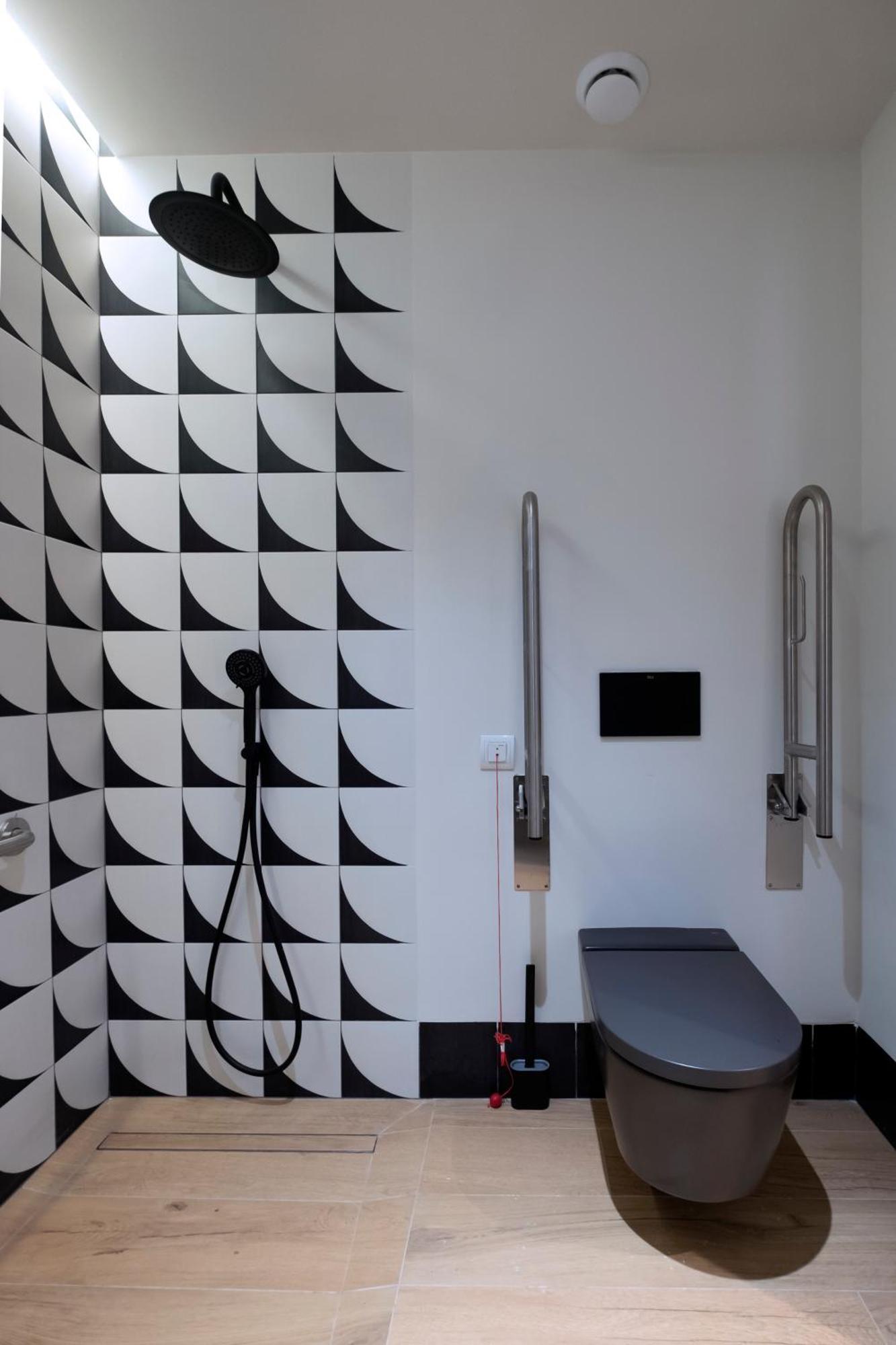 Villar Suites By Cadiz4Rentals Bagian luar foto