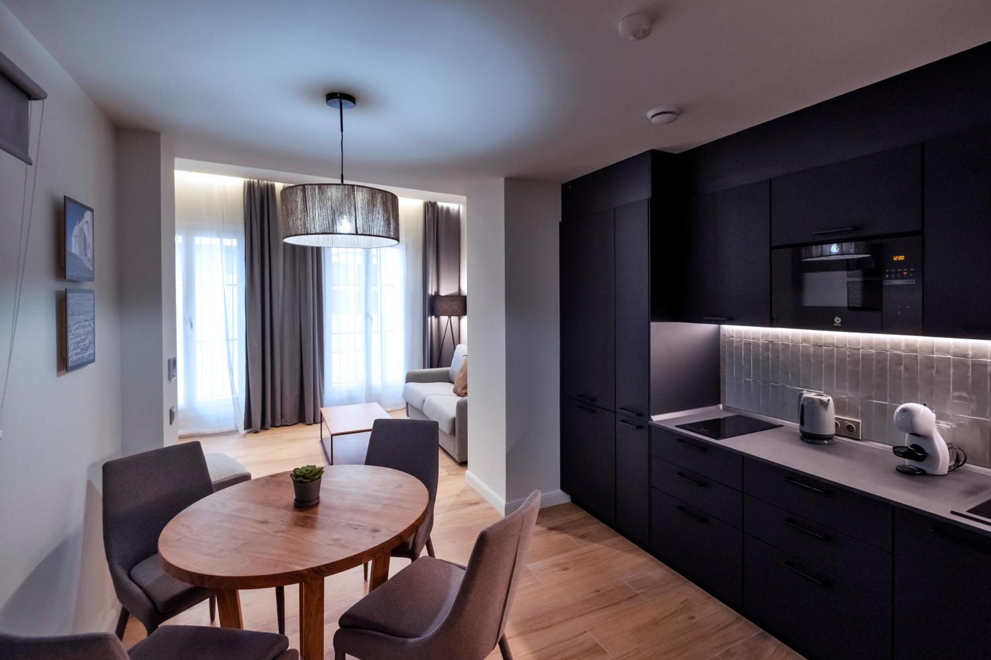 Villar Suites By Cadiz4Rentals Bagian luar foto