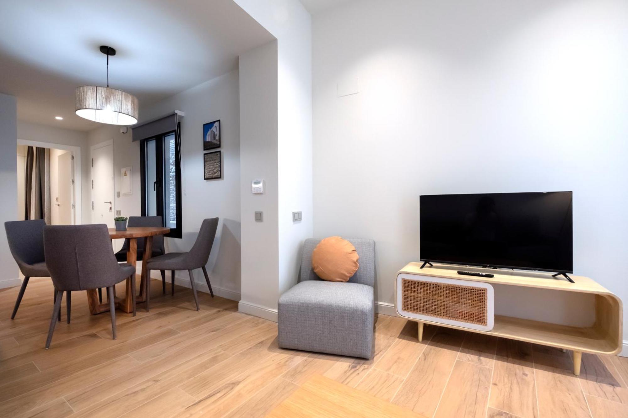 Villar Suites By Cadiz4Rentals Bagian luar foto