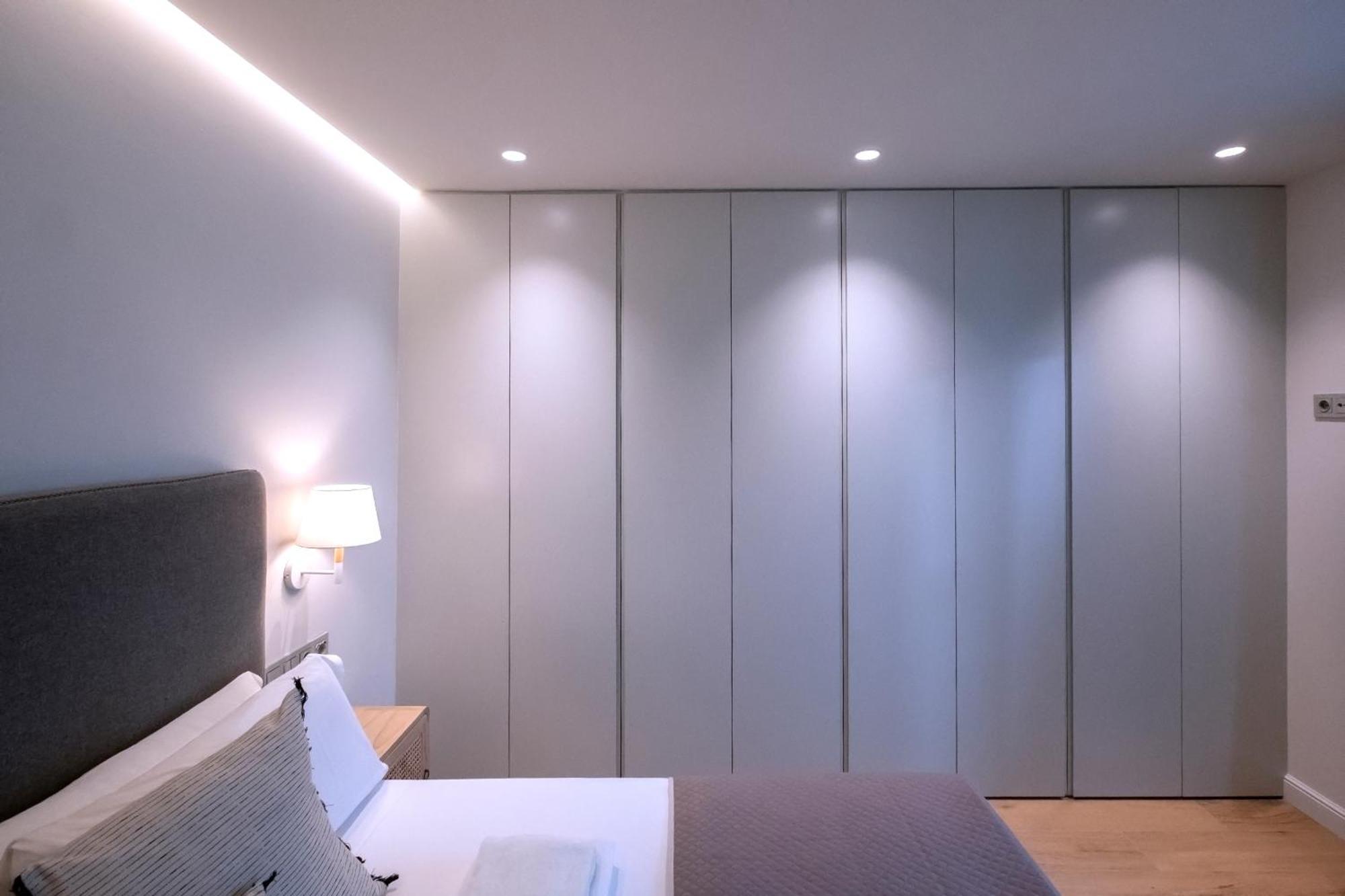 Villar Suites By Cadiz4Rentals Ruang foto