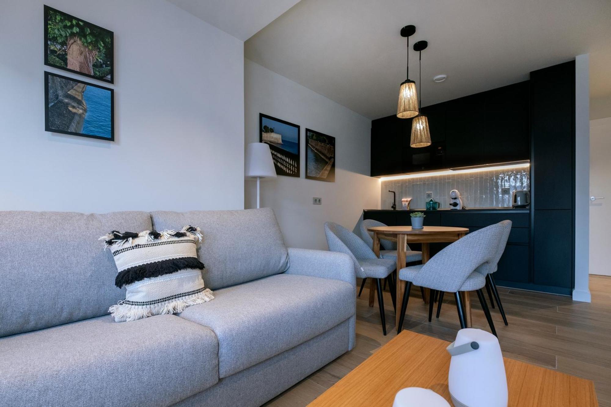 Villar Suites By Cadiz4Rentals Ruang foto