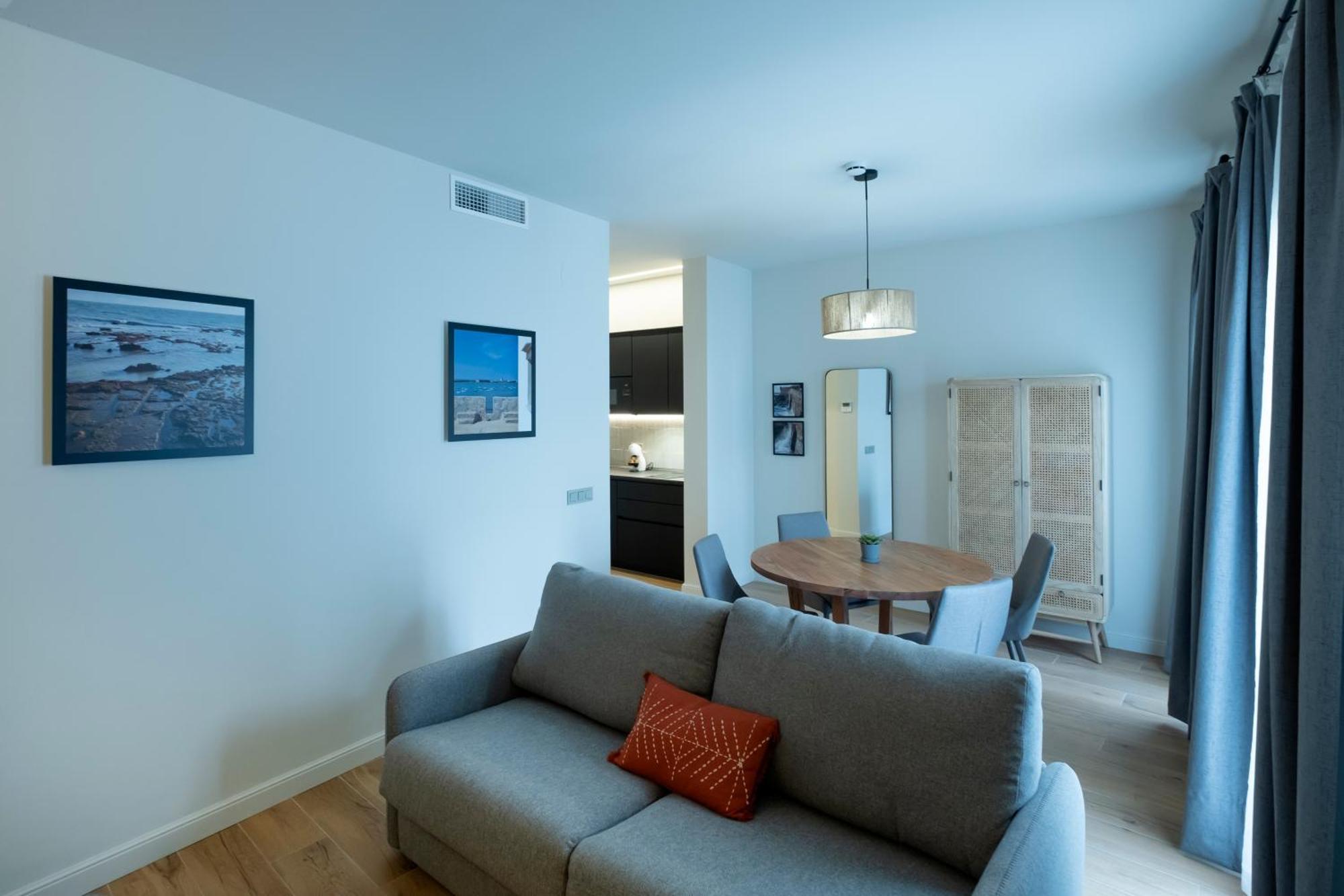 Villar Suites By Cadiz4Rentals Ruang foto